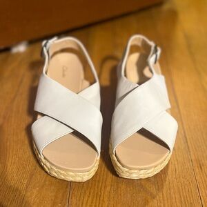 NWOT Clarks White Sandals